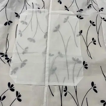 가야기류 유카타 벚꽃과 버드나무 패턴 화이트/네이비 중고품 상품 이미지 4